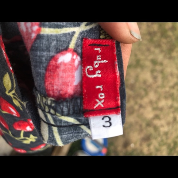 Ruby roxy size3 - Picture 3 of 3